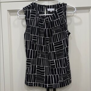 Calvin Klein Geometric Printed Pleat-Neck Blouse size Small. Black